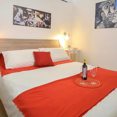Beautiful In Holiday home Chiaramonte Gulfi